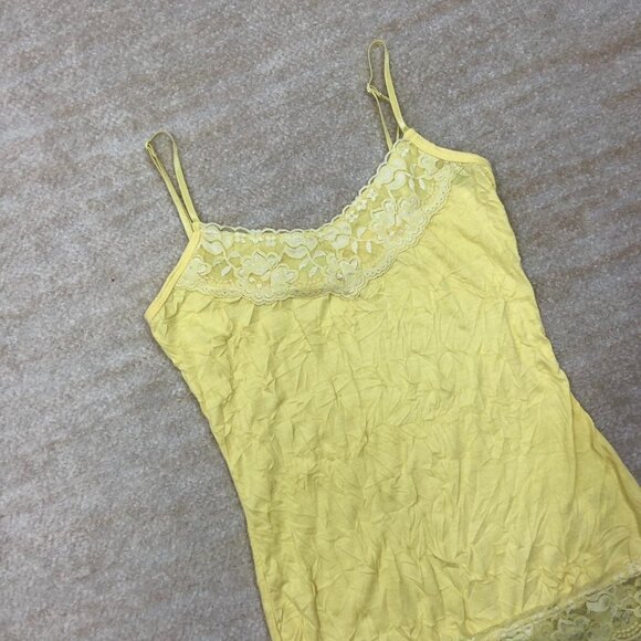 Y2K Baby Yellow Lace Trim Cami Top Tank Size S‎ - Picture 3 of 6